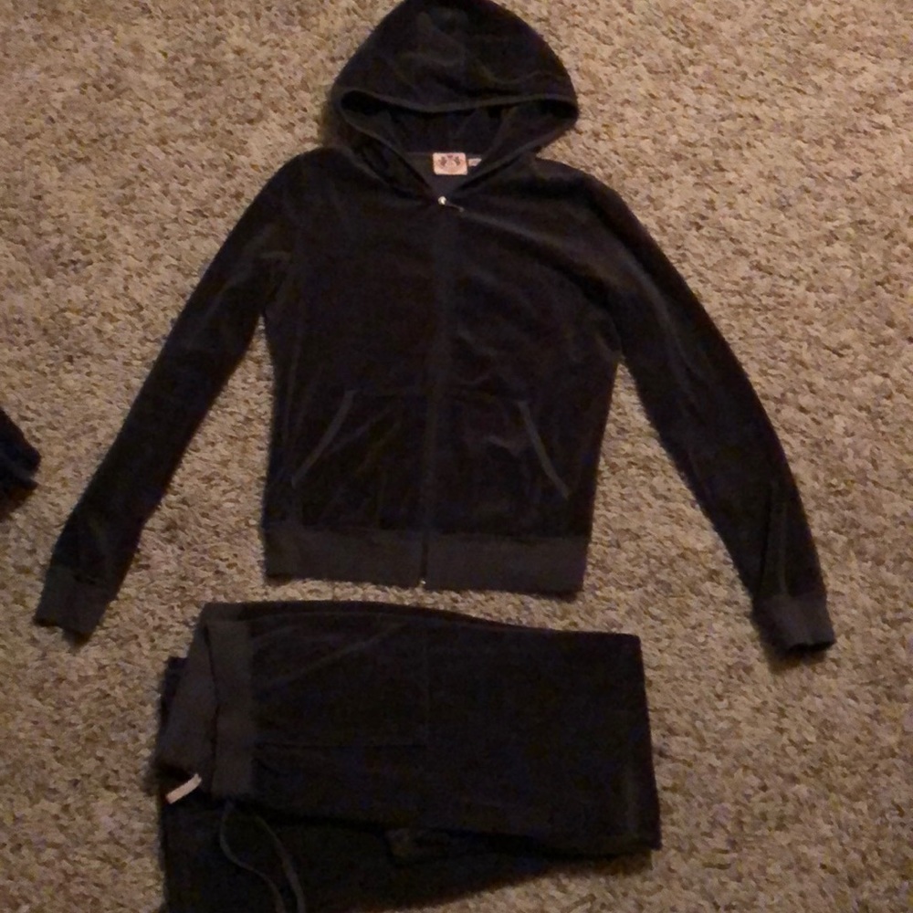 Velour Juicy couture track suit